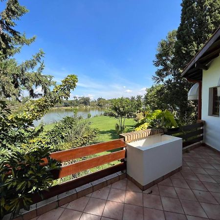 Casa Vista Lago Vitoria Regia Holambra Luaran gambar