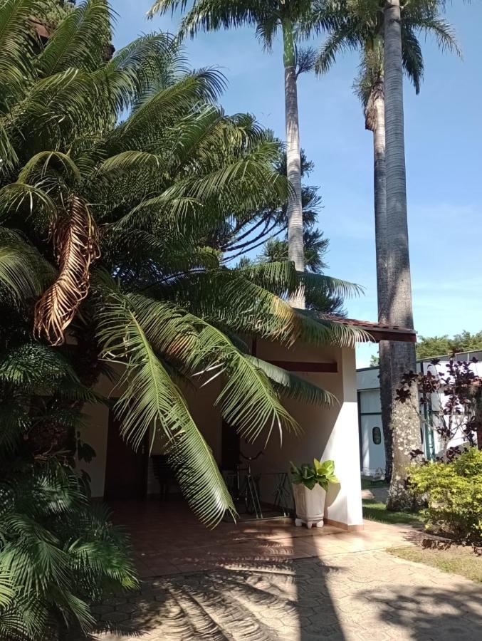 Casa Vista Lago Vitoria Regia Holambra Luaran gambar